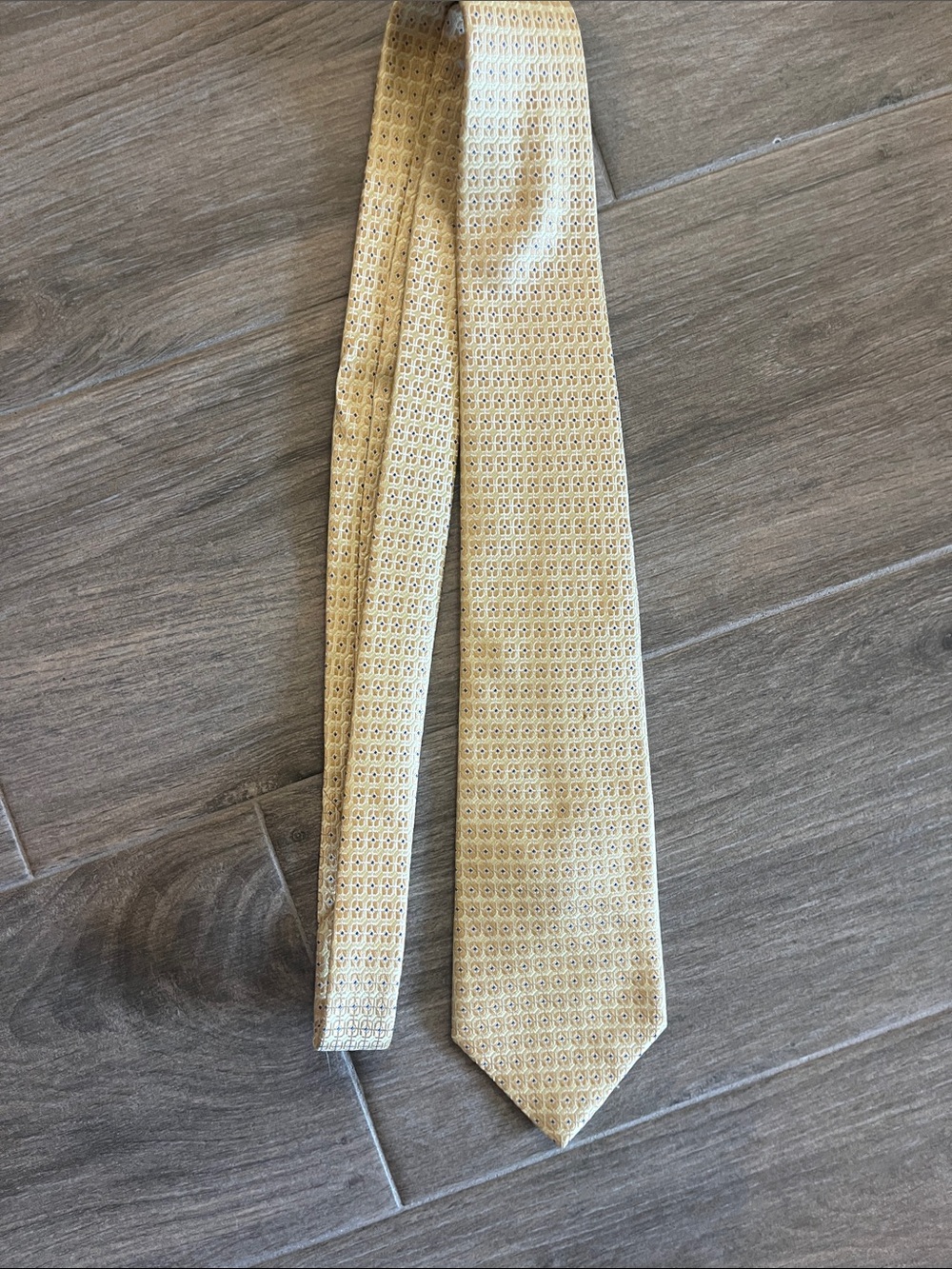 Jones New York Men's Gold Patterned Tie